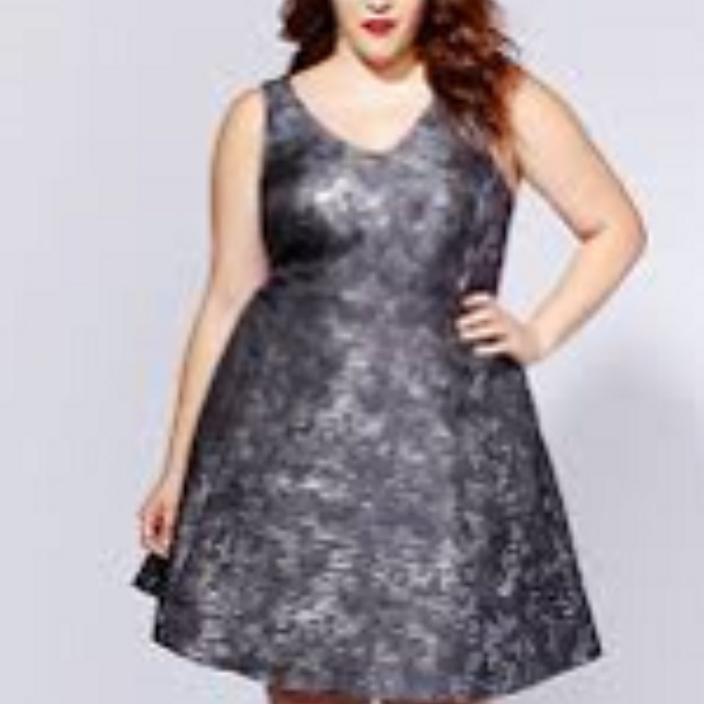 mblm by Tess Holliday Trendy Plus Size 2 Metallic